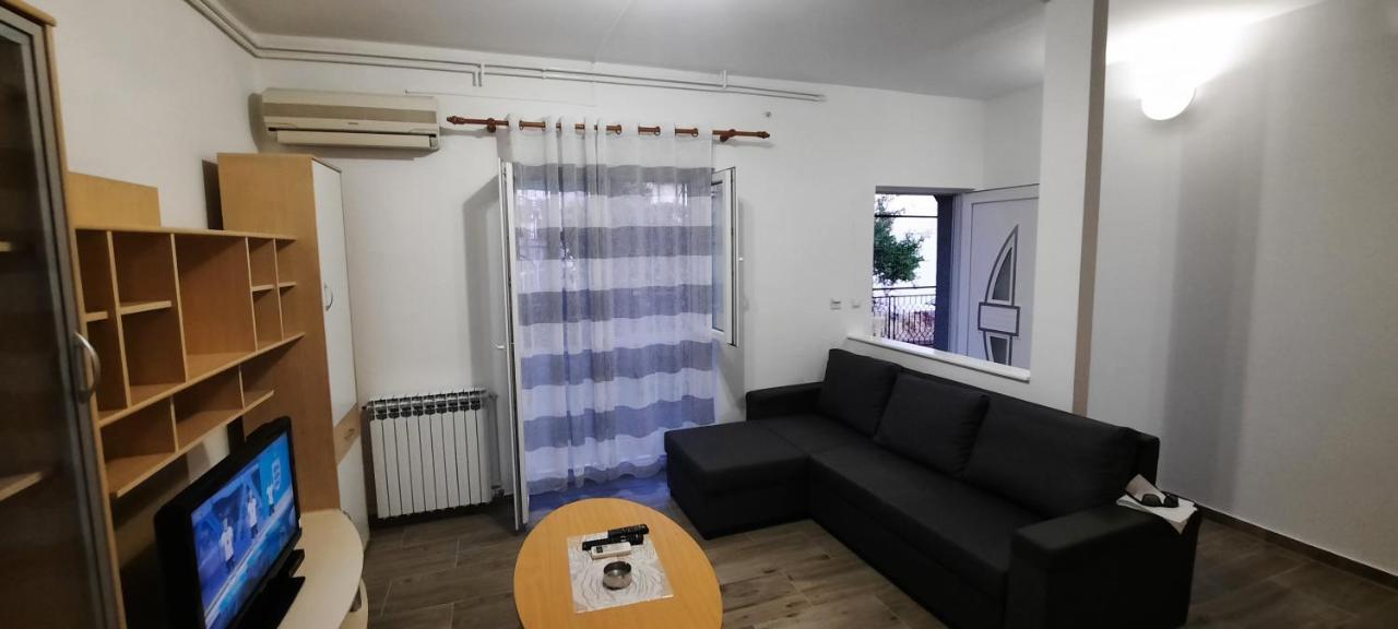 Apartmani Alenka Primosten Bagian luar foto