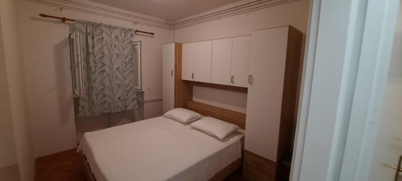 Apartmani Alenka Primosten Bagian luar foto