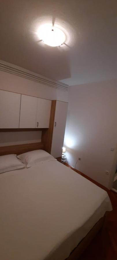 Apartmani Alenka Primosten Bagian luar foto