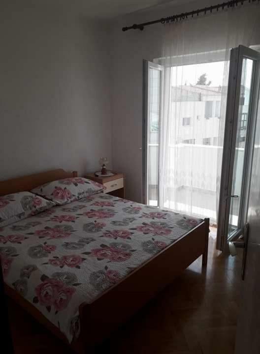 Apartmani Alenka Primosten Bagian luar foto