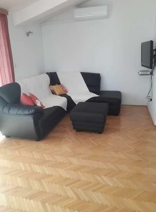 Apartmani Alenka Primosten Bagian luar foto