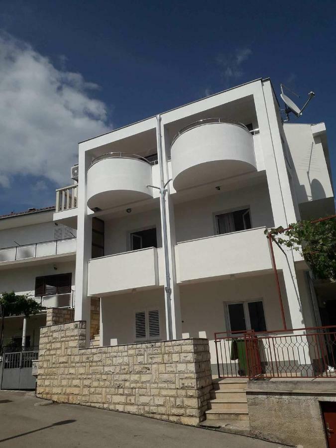 Apartmani Alenka Primosten Bagian luar foto
