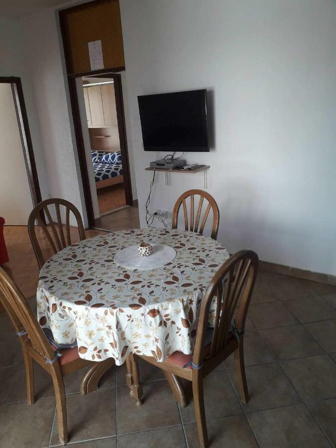 Apartmani Alenka Primosten Bagian luar foto